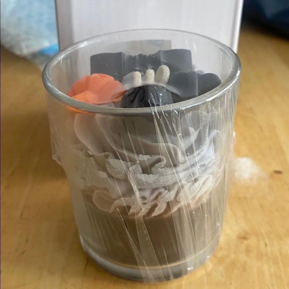Spooky Themed Halloween candle in glass w pumpkin bats more Candle is sealed NWT